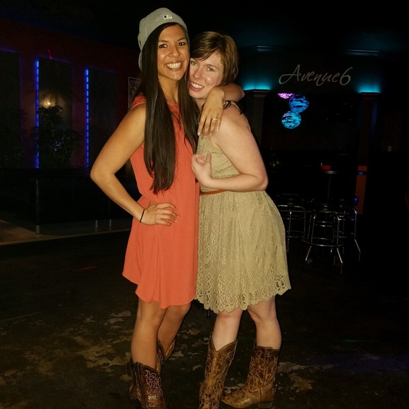 Meet your Posher, Melanie - Picture 7 of 8